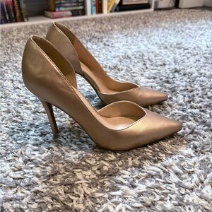 Le Chateau Champagne Metallic Heels